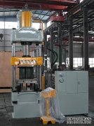 100噸液壓機(jī)采用氣液復(fù)合調(diào)速回路有什么優(yōu)點(diǎn)？